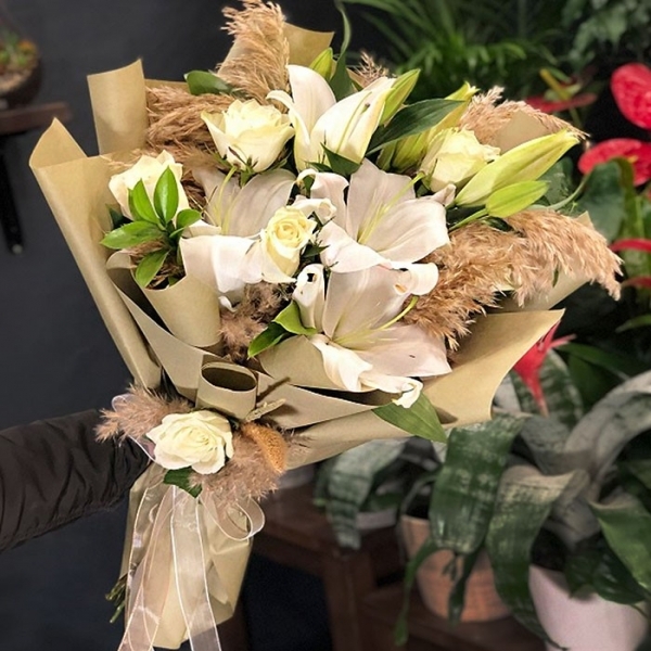  Marmaris Çiçekçi - Premium White Bouquet