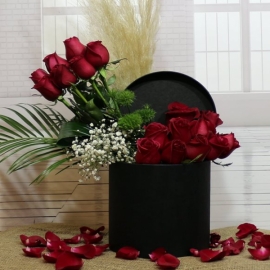 Marmaris Çiçek Kutuda Kırmızı Güller