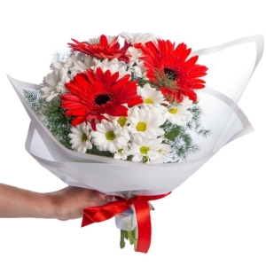 Marmaris Çiçek - Beyaz Papatya ve Kırmızı Gerbera Çiçek Buketi