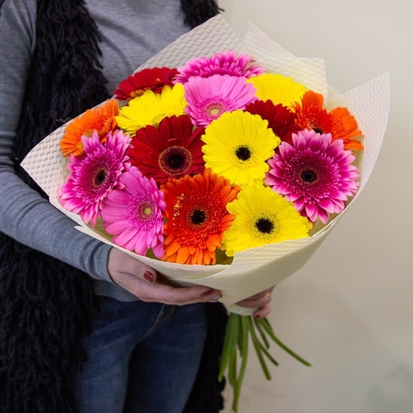  Marmaris Çiçek Siparişi - Renkli Şık Gerbera Buketi